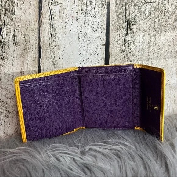 LOUIS VUITTON - Epi compact wallet